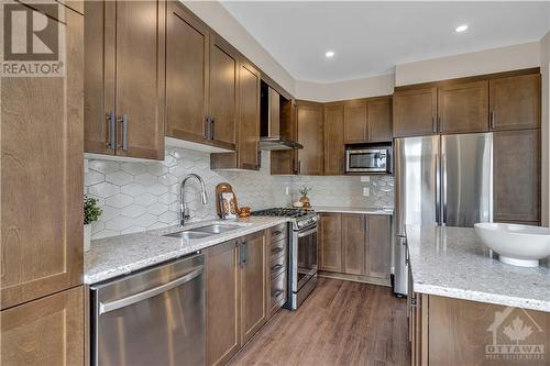 573 Winterset Road, Kanata, ON - Indoor Photo Showing Kitchen With Double Sink With Upgraded Kitchen