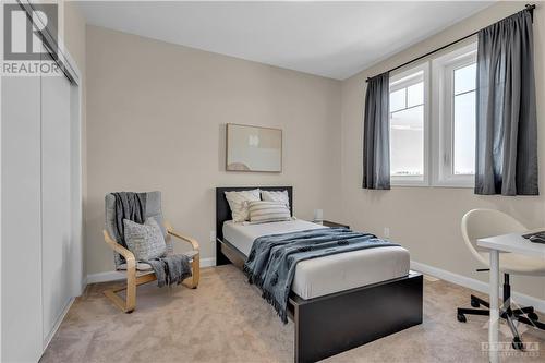 573 Winterset Road, Kanata, ON - Indoor Photo Showing Bedroom