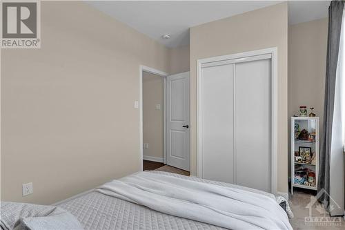 573 Winterset Road, Kanata, ON - Indoor Photo Showing Bedroom