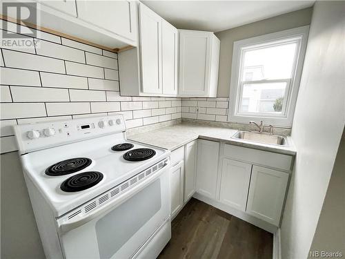 228 Metcalf Street, Saint John, NB - Indoor Photo Showing Kitchen