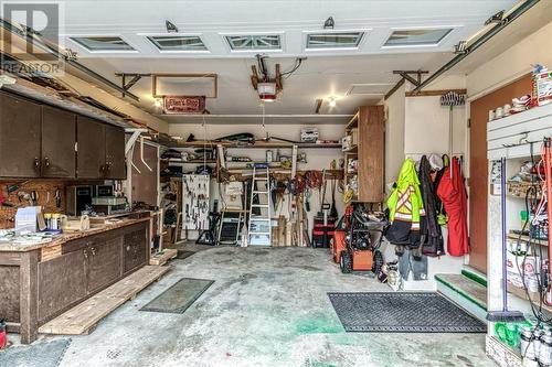 1202 Dew Drop Road, Sudbury, ON - Indoor Photo Showing Garage