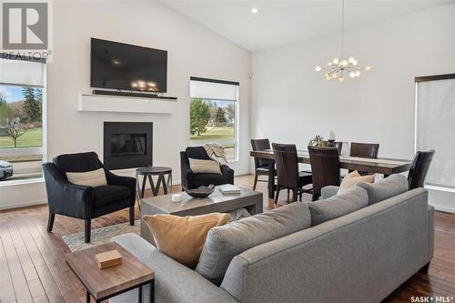 125 Elm Street E, Saskatoon, SK - Indoor Photo Showing Living Room With Fireplace