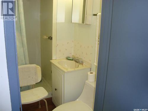 106 Reed Street, Morse, SK - Indoor Photo Showing Bathroom