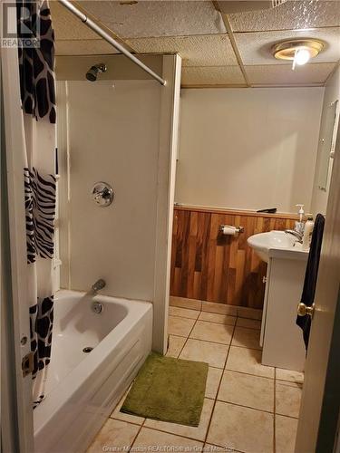 866 Principale, Beresford, NB - Indoor Photo Showing Bathroom