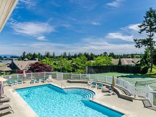 1272 Gabriola Dr, Parksville, BC - Outdoor With In Ground Pool