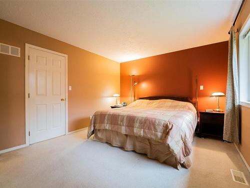 3429 Planta Rd, Nanaimo, BC - Indoor Photo Showing Bedroom