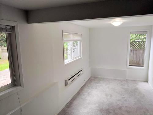 1257 Oakmount Rd, Saanich, BC - Indoor Photo Showing Other Room