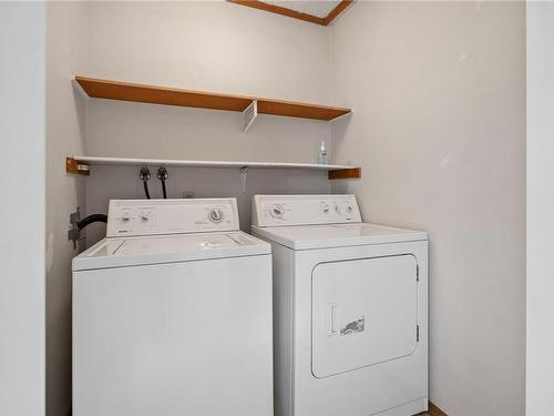 47-1287 Verdier Ave, Central Saanich, BC - Indoor Photo Showing Laundry Room