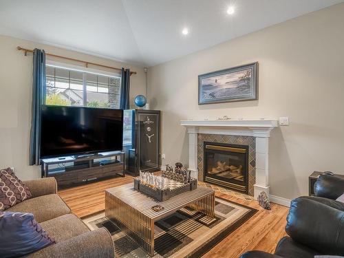 3354 Whitetail Pl, Nanaimo, BC - Indoor Photo Showing Living Room With Fireplace