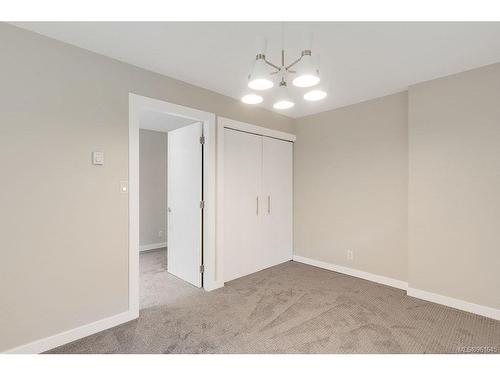 7031 Con-Ada Rd, Central Saanich, BC - Indoor Photo Showing Other Room