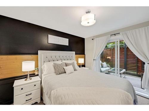 7031 Con-Ada Rd, Central Saanich, BC - Indoor Photo Showing Bedroom