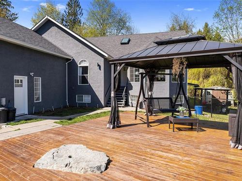 181 River Rd, Lake Cowichan, BC - Outdoor With Deck Patio Veranda