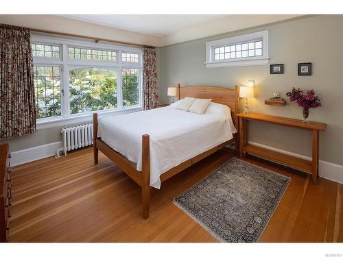 1075 St. David St, Oak Bay, BC - Indoor Photo Showing Bedroom