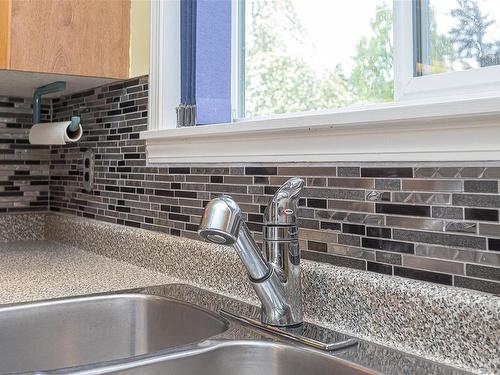 4678 Sunnymead Way, Saanich, BC - Indoor Photo Showing Kitchen With Double Sink