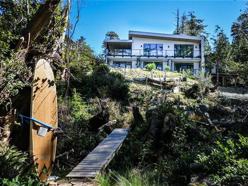 1118 Coral Way, Ucluelet, BC - Outdoor