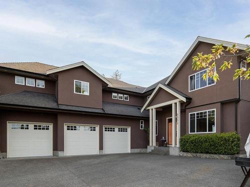 8550 Bourne Terr, North Saanich, BC - Outdoor With Facade