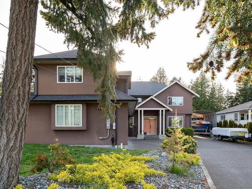 8550 Bourne Terr, North Saanich, BC - Outdoor With Facade