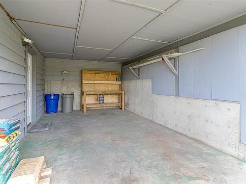 37 Morgan Pl, Nanaimo, BC - Indoor Photo Showing Garage