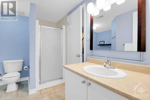 14 Briston Private, Ottawa, ON - Indoor Photo Showing Bathroom