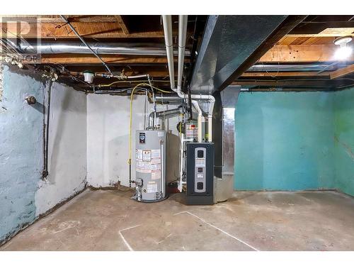 2915 Patterson Street, Armstrong, BC - Indoor Photo Showing Basement