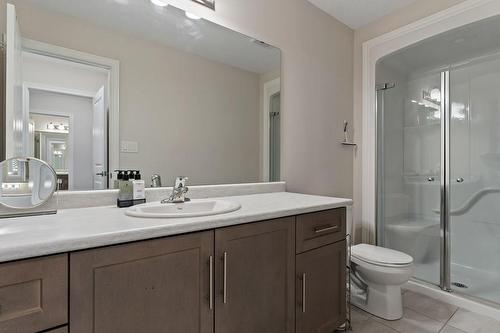 52 Summersides Boulevard, Fonthill, ON - Indoor Photo Showing Bathroom