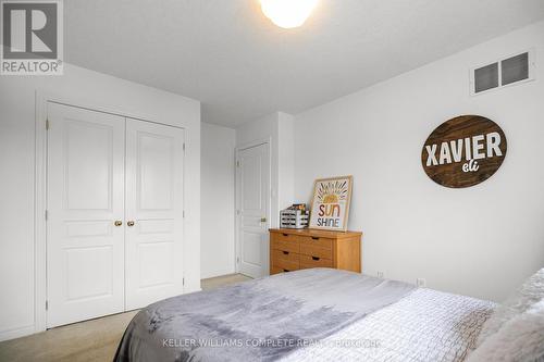 46 Topaz St, Hamilton, ON - Indoor Photo Showing Bedroom