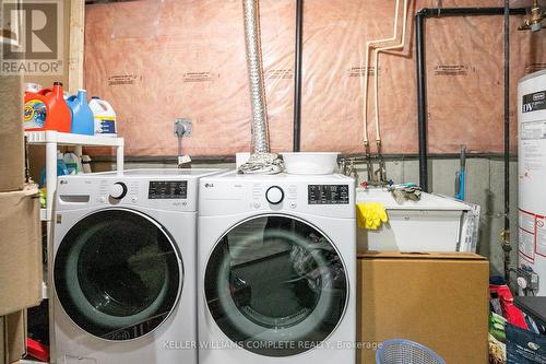 46 Topaz St, Hamilton, ON - Indoor Photo Showing Laundry Room