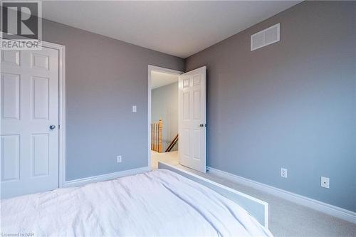 425 Autumn Crescent, Welland, ON - Indoor Photo Showing Bedroom