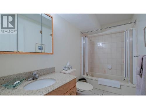 3400 Wilson Street Unit# 105, Penticton, BC - Indoor Photo Showing Bathroom