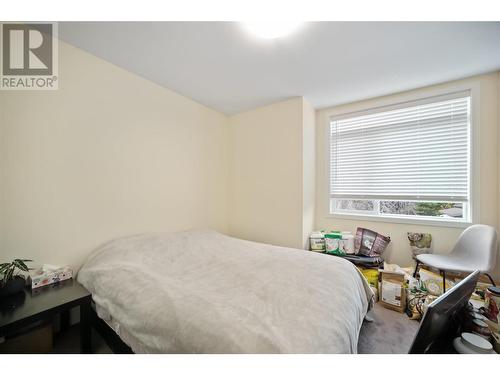 1275 Brookside Avenue Unit# 1, Kelowna, BC - Indoor Photo Showing Bedroom