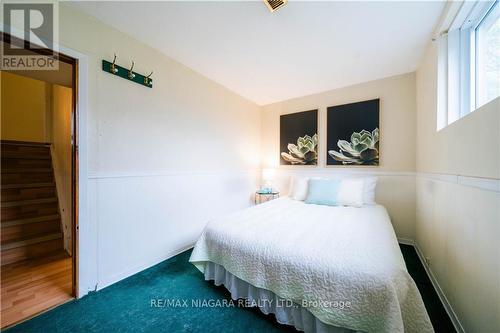 22 Vanier Crt, St. Catharines, ON - Indoor Photo Showing Bedroom