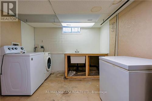22 Vanier Crt, St. Catharines, ON - Indoor Photo Showing Laundry Room
