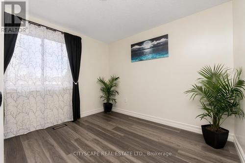 64 Melran Dr, Cambridge, ON - Indoor Photo Showing Other Room