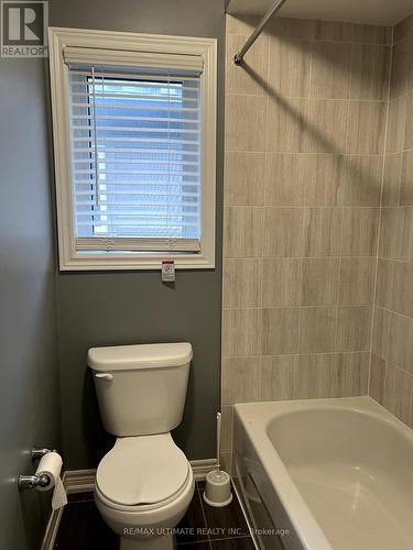 #Main -681 Mcmullen St, Shelburne, ON - Indoor Photo Showing Bathroom