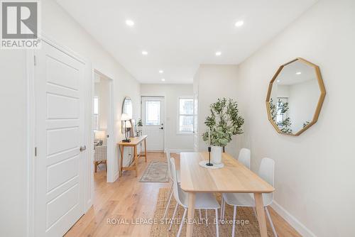 371 Upper Wentworth St, Hamilton, ON - Indoor Photo Showing Dining Room