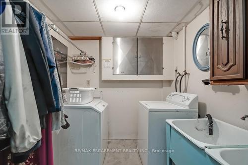 10 Margaret Street, Hamilton, ON - Indoor Photo Showing Laundry Room