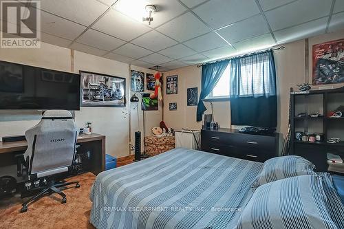 10 Margaret Street, Hamilton, ON - Indoor Photo Showing Bedroom