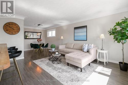 130 Winchester Blvd, Hamilton, ON - Indoor Photo Showing Living Room