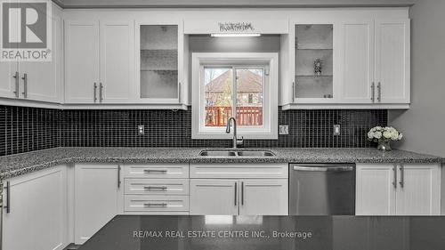 91 Marriott Place, Brant, ON - Indoor Photo Showing Kitchen With Double Sink With Upgraded Kitchen