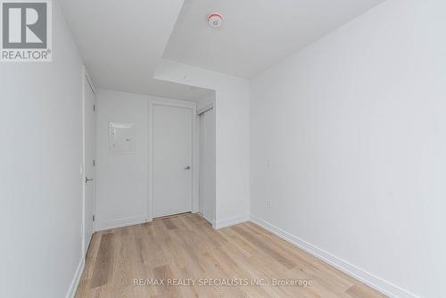 #305 -1 Jarvis St, Hamilton, ON - Indoor Photo Showing Other Room