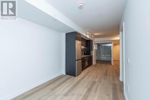 #305 -1 Jarvis St, Hamilton, ON - Indoor Photo Showing Other Room