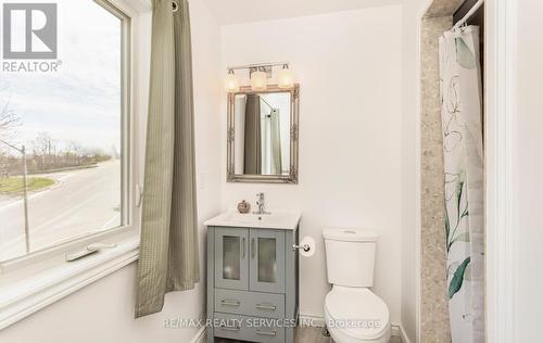 #168 -40 Maple Ave, Halton Hills, ON - Indoor Photo Showing Bathroom