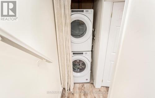 #168 -40 Maple Ave, Halton Hills, ON - Indoor Photo Showing Laundry Room