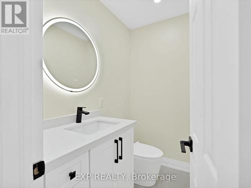 2746 Hollington Cres, Mississauga, ON - Indoor Photo Showing Bathroom