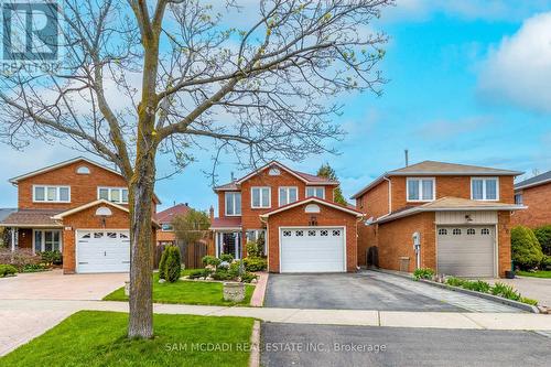160 Tuscadero Cres, Mississauga, ON - Outdoor With Facade