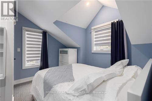 676 Bayshore Blvd, Burlington, ON - Indoor Photo Showing Bedroom