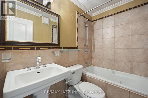 #602 -3621 Lakeshore Blvd W, Toronto, ON - Indoor Photo Showing Bathroom