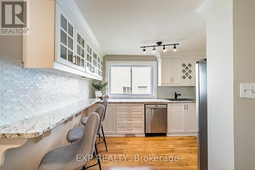 110 Peacock Blvd, Port Hope, ON - Indoor Photo Showing Kitchen