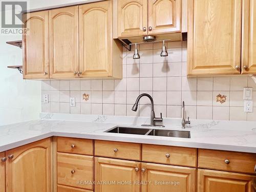 3 Douglas Haig Drive, Markham, ON - Indoor Photo Showing Kitchen With Double Sink