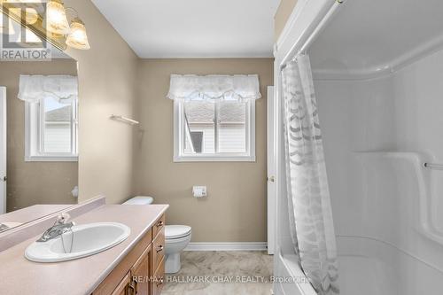 28 Ritchie Crescent, Springwater, ON - Indoor Photo Showing Bathroom
